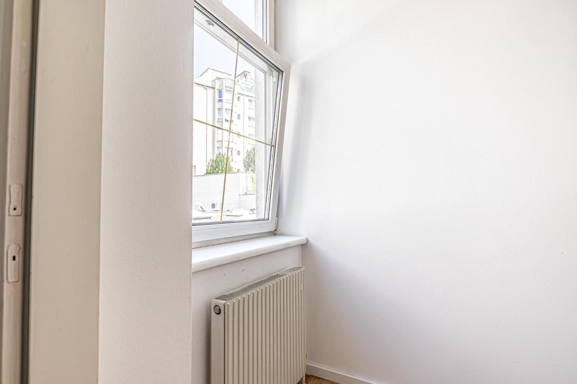 Near Schoenbrunn - Economy Rooms In Shared Apartment At Meidling Train Station Wien Exterior foto