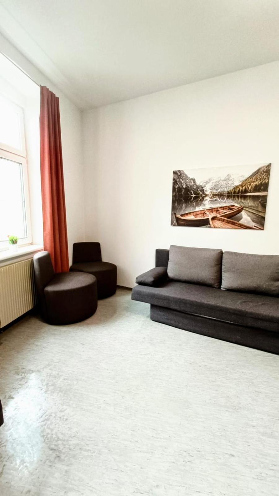 Near Schoenbrunn - Economy Rooms In Shared Apartment At Meidling Train Station Wien Exterior foto
